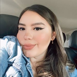 Meet your Posher, Sheila